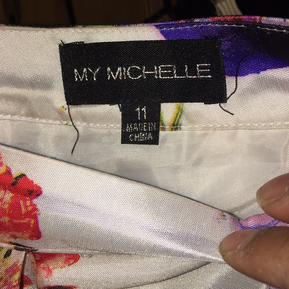 PROM DRESS 💜 - Picture 8 of 8